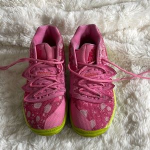 Pre loved but great condition sneakers